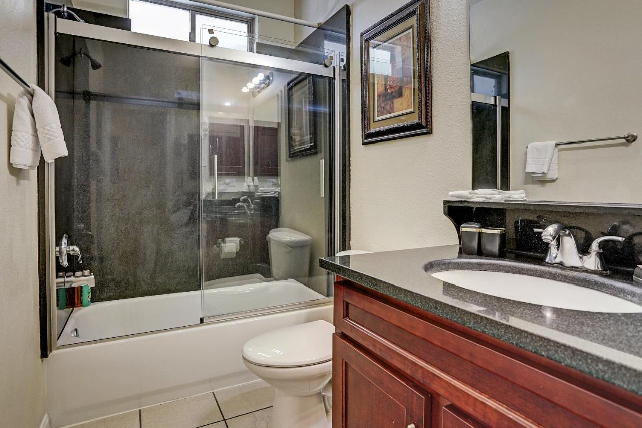 Villa Corporate 2 Bedroom Suite Furnished Condo Χιούστον Εξωτερικό φωτογραφία